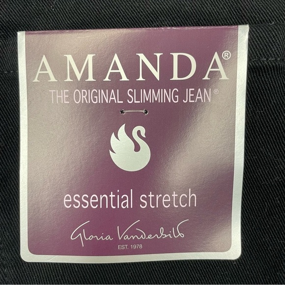 NWT Gloria Vanderbilt Amanda Original Slimming High Jeans Short Black Size 8P - Picture 8 of 8